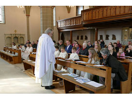 Dankgottesdienst der Kommunionkinder (Foto: Karl-Franz Thiede)